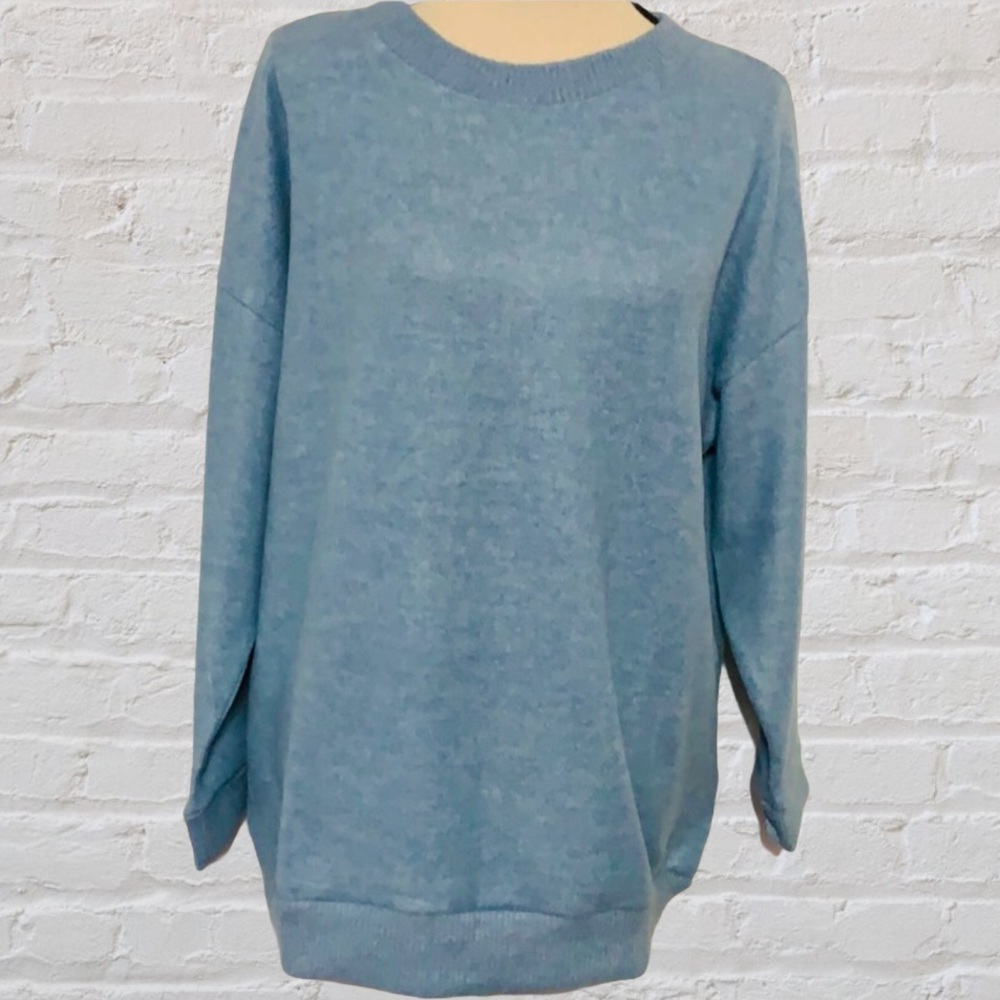 CHERISH BLUE SLUB SHOULDERS SOFT BRUSHED KNIT TOP - Picture 3 of 8